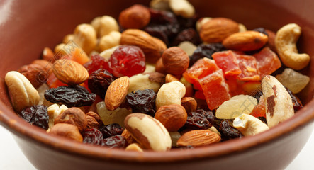 堅果與干果 同源異體的營養寶庫